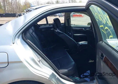 2013 Mercedes-Benz C 300 Luxury 4Matic/Sport 4Matic from USA, damaged, VIN WDDGF8AB7DA819850